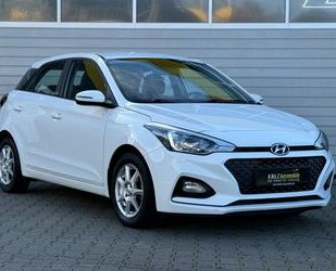 Hyundai Hyundai i20 Select 1.Hand MFL/Notbrems/USB/AUX/Gar Gebrauchtwagen