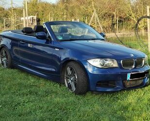 BMW BMW 135i Cabrio in blau Gebrauchtwagen