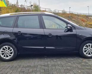 Renault Renault Grand Scenic/wunderschön / 7Si / Navi / Ke Gebrauchtwagen