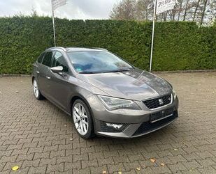 Seat Seat Leon ST FR 2.0 TDI DSG Panorama LED Navi PDC Gebrauchtwagen