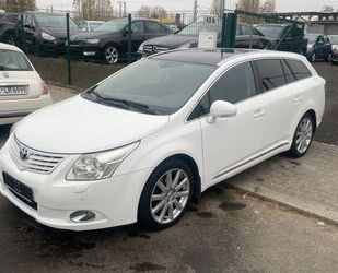 Toyota Toyota Avensis Combi Executive 2.0 Valvem. Multidr Gebrauchtwagen