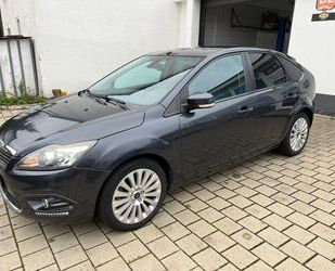 Ford Ford Focus Lim. Titanium SITZHEIZUNHG TEILLEDER Gebrauchtwagen