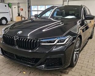 BMW BMW 530 e xDrive M Sport*PANO*ACC*AHK*SITZKLIMA*ME Gebrauchtwagen