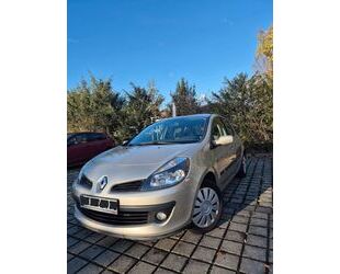 Renault Renault Clio Exception 1.6 16V 65kW Exception Gebrauchtwagen