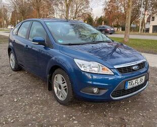 Ford Ford Focus 1,6 Ti-VCT Ghia Ghia Gebrauchtwagen