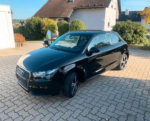 Audi Audi A1 (TOP Zustand / TÜV NEU) 1.2 TFSI Attractio Gebrauchtwagen