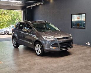 Ford Ford Kuga 2.0 TDCI 4x4 SYNC*TEMPOMAT*AHK*SHZG*KLIM Gebrauchtwagen