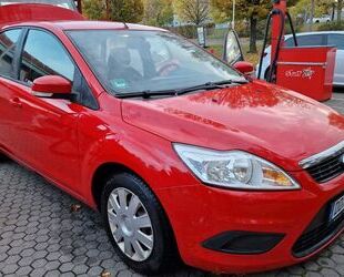 Ford Ford Focus 1,6 Black Magic Black Magic Gebrauchtwagen