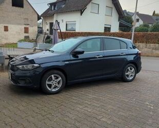 Fiat Fiat Tipo 1.4 16V LOUNGE LOUNGE Gebrauchtwagen