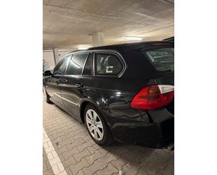 BMW BMW 318d Touring - Top Zustand Gebrauchtwagen