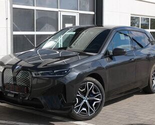 BMW BMW iX xDrive40 SPORTPAKET AHK LASER ACC HA/KA 22 Gebrauchtwagen