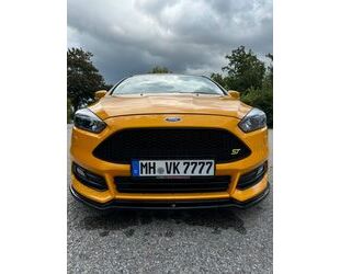 Ford Ford Focus 2,0 EcoBoost ST Leder-Sport-Paket ST Gebrauchtwagen