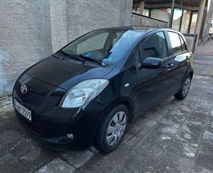 Toyota Toyota Yaris 1,3-l-VVT-i Cool Cool Gebrauchtwagen