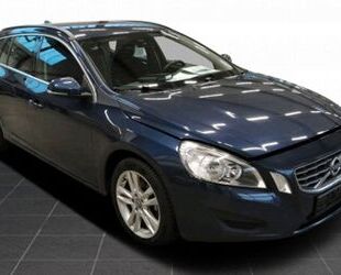 Volvo Volvo V60 D5 AWD Automatik *1. HAND* 76.000 Km 215 Gebrauchtwagen