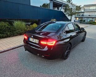 BMW BMW 318d Advantage, LED, Automatik, el. AHK, 18