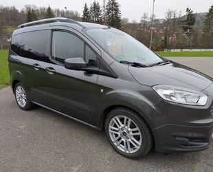 Ford Ford Tourneo Courier Titanium,Top Zustand,Winter-L Gebrauchtwagen