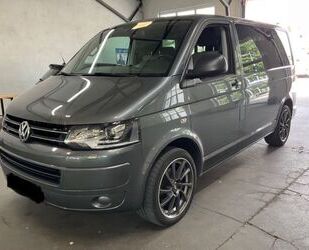 VW Volkswagen T5 Multivan DSG*Bi-XENON*NAVI*PDC*AHK*1 Gebrauchtwagen