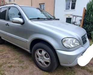 Mercedes-Benz Mercedes-Benz 320 ML Automatik, Allrad,Navi,Vollle Gebrauchtwagen