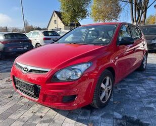 Hyundai Hyundai i30 1.4 FIFA WM Edition 1.Hand / HU & Insp Gebrauchtwagen