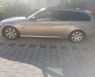 BMW BMW 320i Touring - Gebrauchtwagen