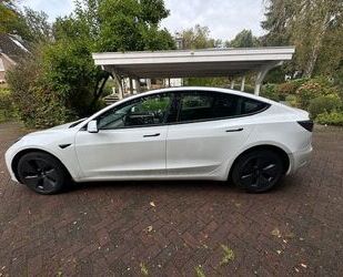 Tesla Tesla Model 3 Standard-Reichweite Plus - Hinterrad Gebrauchtwagen