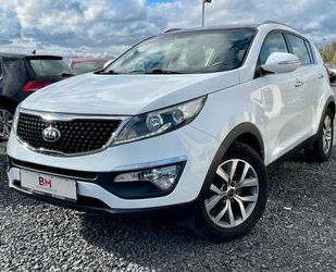 Kia Kia Sportage Vision 2WD*PANORMA*SHZ V+H*AHK*PDC*MF Gebrauchtwagen