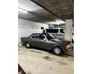 Mercedes-Benz Mercedes-Benz Mercedes Benz 230ce Oldtimer mit H-k Oldtimer