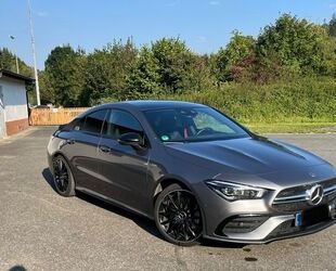 Mercedes-Benz Mercedes-Benz CLA 35 AMG Mercedes-AMG CLA 35 4MATI Gebrauchtwagen