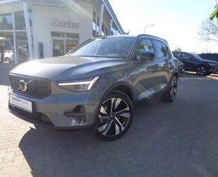 Volvo Volvo XC40 B4 Benzin Plus Dark Automatik Gebrauchtwagen