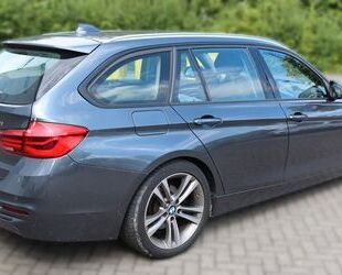 BMW BMW 330 Baureihe 3 Touring 330i xDrive Sport Line Gebrauchtwagen