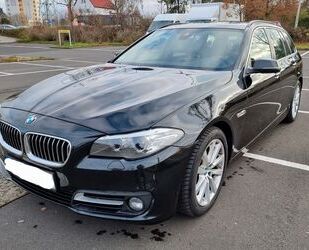 BMW BMW 520d Touring Multif. Display Navi Panoramada Gebrauchtwagen