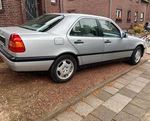 Mercedes-Benz Mercedes-Benz C 180 CLASSIC Classic Gebrauchtwagen