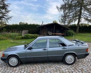 Mercedes-Benz Mercedes-Benz 190 2,5 D rostfrei, Schaltgetriebe, Gebrauchtwagen