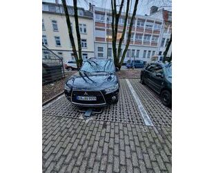 Mitsubishi Mitsubishi Outlander 2.2 DI-D+ MIVEC Instyle 4WD I Gebrauchtwagen