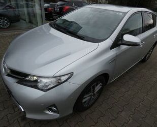 Toyota Toyota Auris Hybrid*1 HAND*RFK*PDC*SHZ*KLIMA*ALU*T Gebrauchtwagen