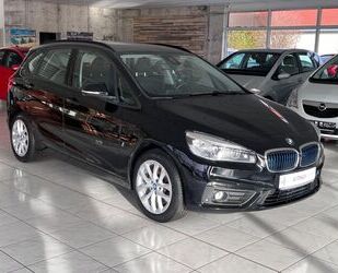 BMW BMW Active Tourer 225 xe Advantage+Navi+1.Hand+LED Gebrauchtwagen