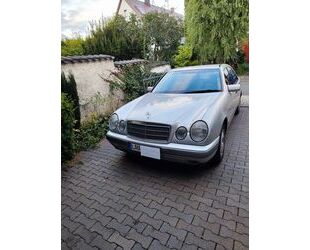 Mercedes-Benz Mercedes-Benz E 240 CLASSIC Classic Gebrauchtwagen