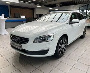 Volvo Volvo V60 D6 AWD Hybrid Momentum*Bi-Xenon*Standhe Gebrauchtwagen