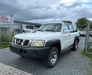 Nissan Nissan Patrol 3.0li Di Comfort | 1.Hand | 7-Sitzer Gebrauchtwagen