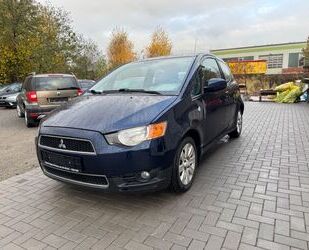 Mitsubishi Mitsubishi Colt Lim. 3-trg*8 Fachbereift*wegnig KM Gebrauchtwagen