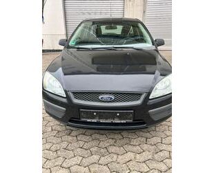 Ford Ford Focus Kombi 1.8 TÜV 08/25 Gebrauchtwagen