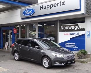 Ford Ford Focus 1.5 Turnier Titanium RFK AHK Xenon SHZ Gebrauchtwagen