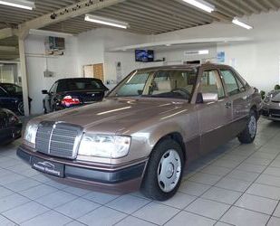 Mercedes-Benz Mercedes-Benz 200 E 124 Guter Zustand Garagenwagen Gebrauchtwagen