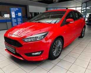 Ford Ford Focus Lim. ST-Line NAVI*SHZ*PDC*GRA Gebrauchtwagen