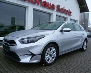 Kia Kia Ceed Vision + Navi Gebrauchtwagen