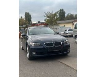 BMW BMW 325i xDrive +Navi +Volleder Gebrauchtwagen