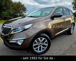 Kia Kia Sportage Dream Team 2WD*AHZV*CAM*PANO*NAVI*4xS Gebrauchtwagen