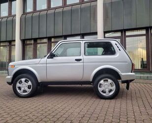 Lada Lada Niva Urban 4x4 Plus 1 Hd-AHK-Euro 6-ABS-Nur 3 Gebrauchtwagen