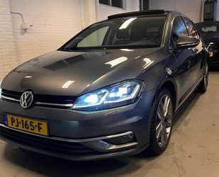 VW Volkswagen Golf 2.0 TDI R-Line Pano Navi Virtueel Gebrauchtwagen