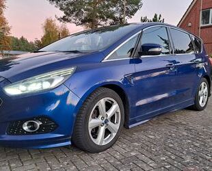 Ford Ford S-Max 2,0TDCi Bi-Turbo Vollausstattung 155kW Gebrauchtwagen